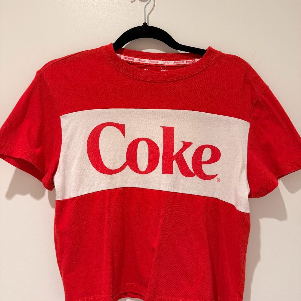 Coca-Cola Red & White Cropped T-Shirt | Retro Coke Logo | S